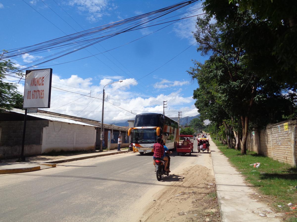 Hospedaje Mas Tarapoto Eksteriør billede
